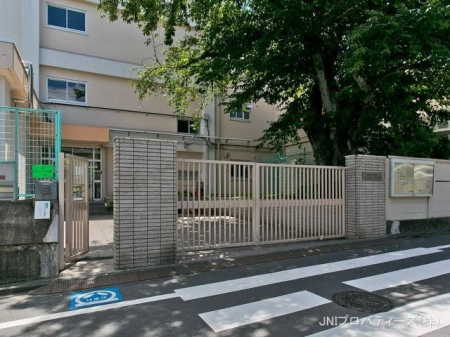 ���ӊ��@�����旧�������w�Z�@����950m