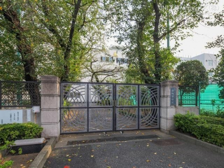 ���ӊ��@���n�旧�c�����w�Z�@����580m