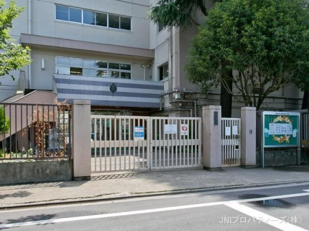 ���ӊ��@�����旧���{���w�Z�@����250m