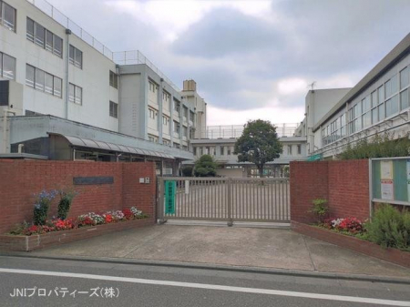 ���ӊ��@���n�旧�O���䒆�w�Z�@����450m